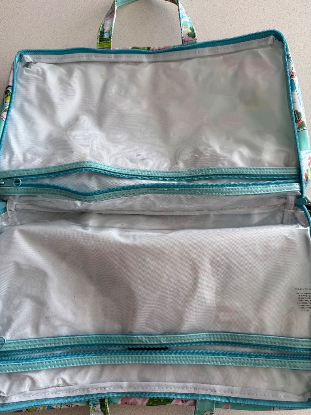 Nick&Nora New York City Toiletry Bag Cosmetic Travel Organizer Matching Nail Kit - Picture 8 of 11